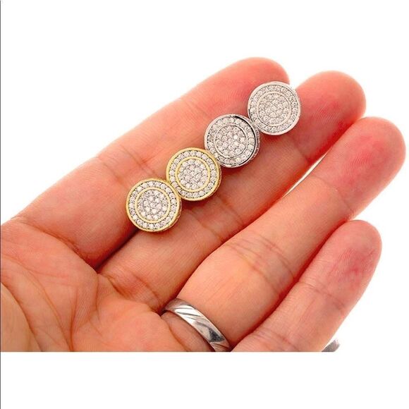 Men’s Iced Out Sterling Silver Stud Earrings - Picture 8 of 8